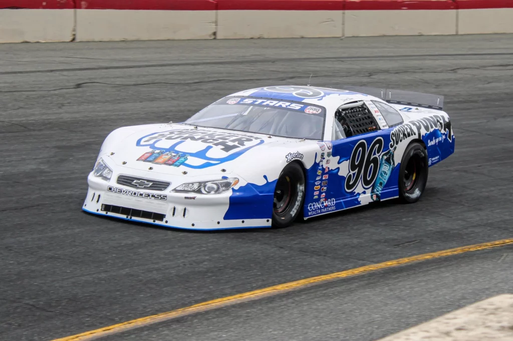 Highlands Motorsports Announces Strategic Alliance with Rette Jones ...