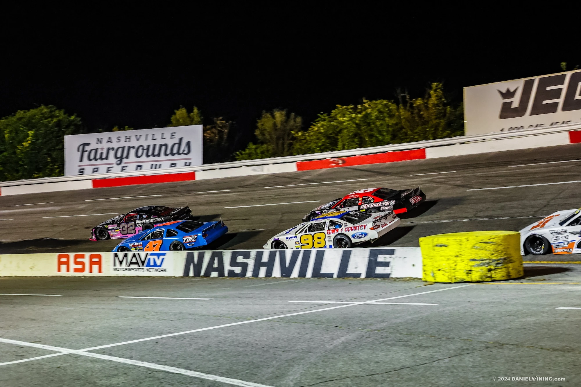 News: A Dozen States Represented in Early Entry List for JEGS/CRA All-Stars Tour’s All American 100 / Click to Read