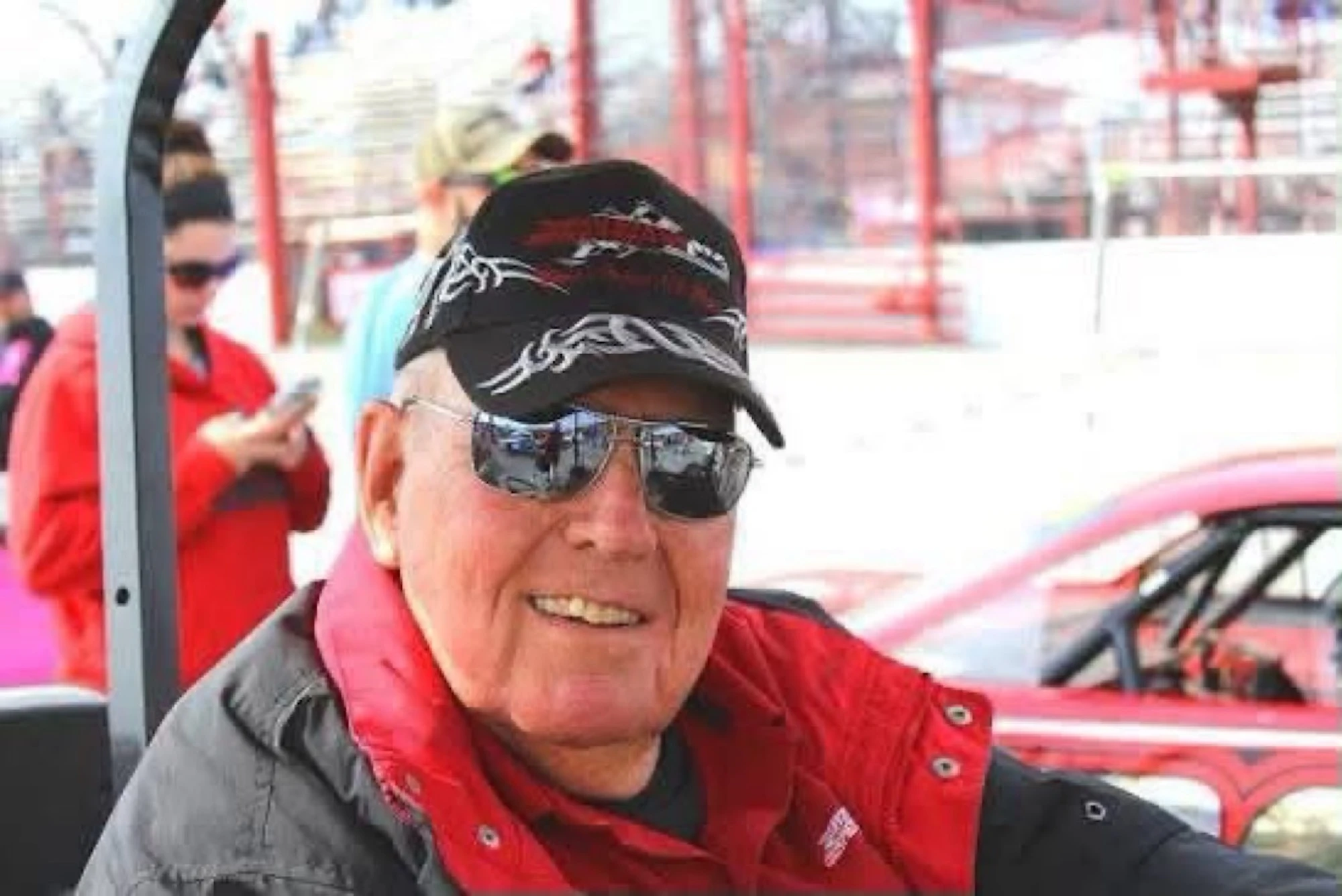 News: Charlie Shaw, Longtime Winchester Speedway Owner, Dies at 90 / Click to Read